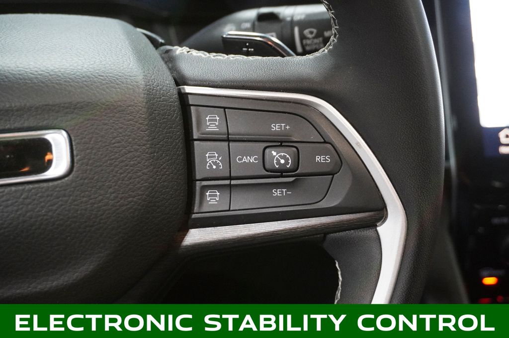 2023 JEEP GRAND CHEROKEE - Image 24