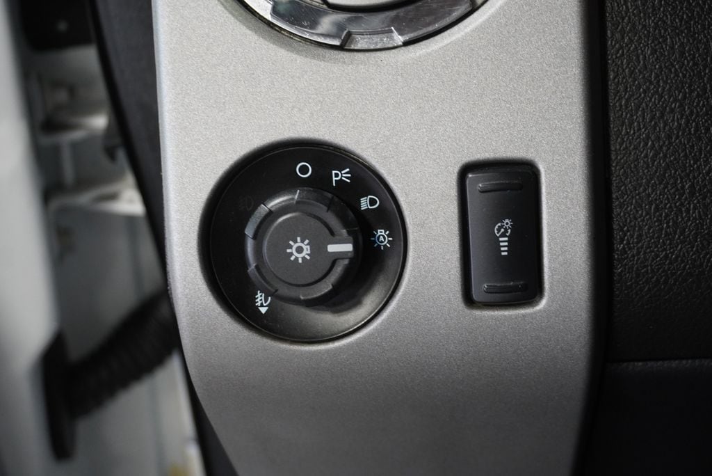 2015 FORD F-250 - Image 25