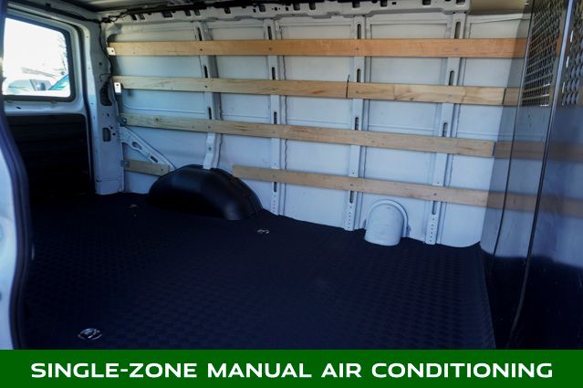 2024 GMC SAVANA - Image 5