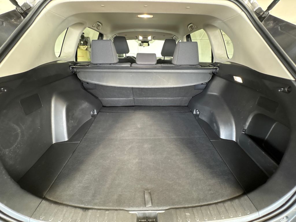 2023 TOYOTA RAV4 - Image 32