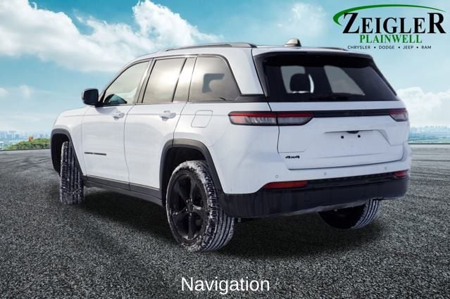 2023 JEEP GRAND CHEROKEE - Image 2
