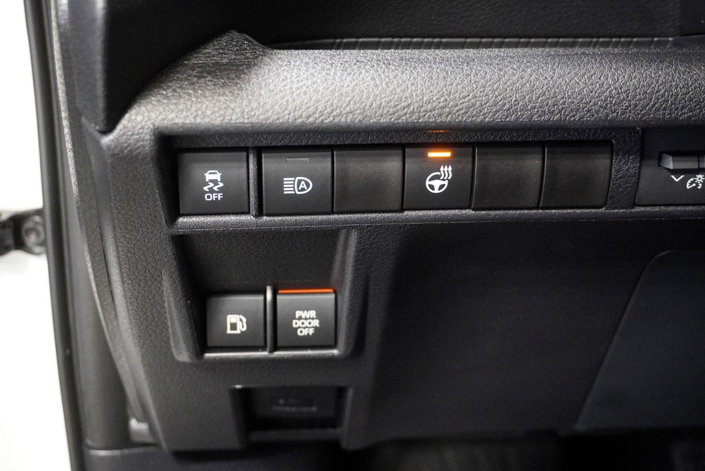 2025 TOYOTA SIENNA - Image 29