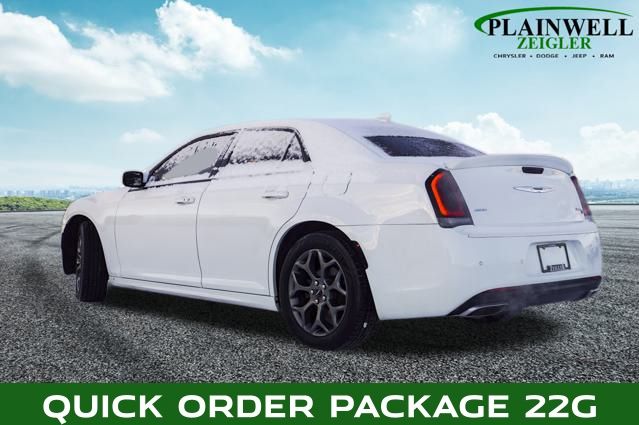 2017 Chrysler 300 S photo 2