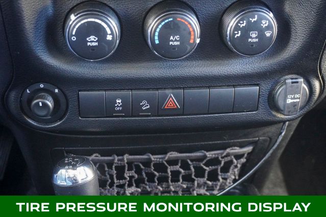 2013 JEEP WRANGLER - Image 15