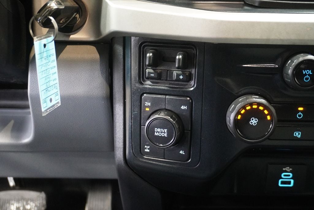 2023 FORD F-250 - Image 18