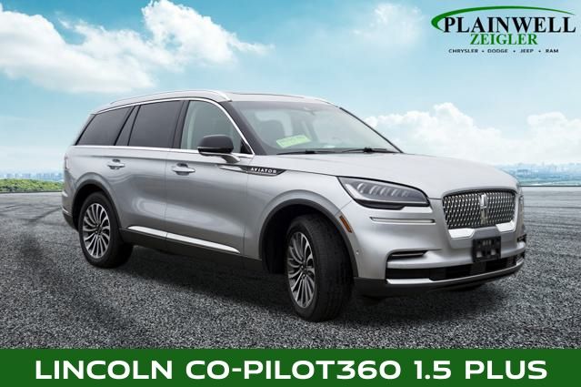 2022 Lincoln Aviator Reserve Luxury photo 4