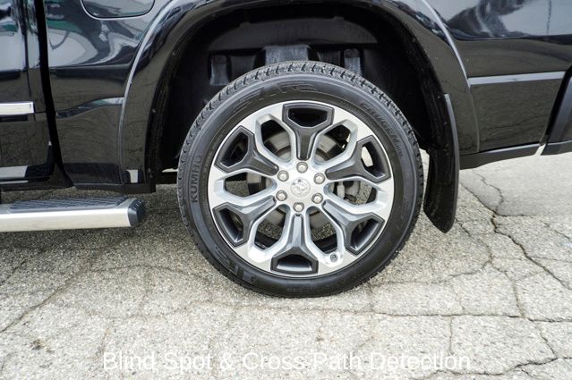 2022 RAM 1500 - Image 7