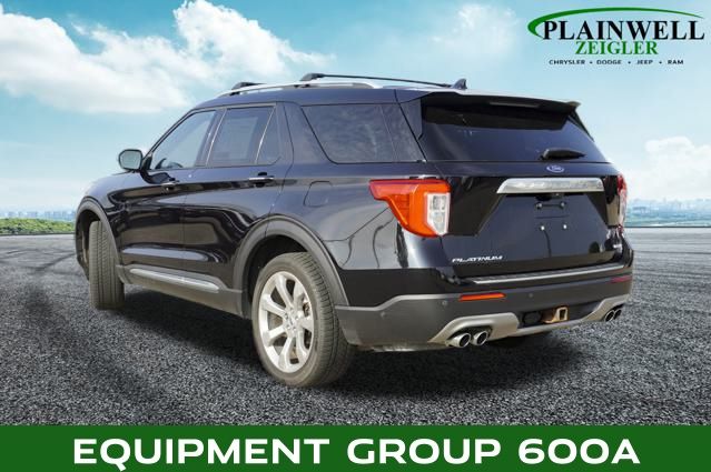 2020 Ford Explorer Platinum photo 2