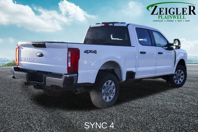2023 FORD F-250 - Image 3