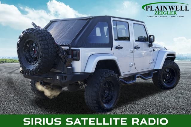 2009 Jeep Wrangler Unlimited Sahara photo 3