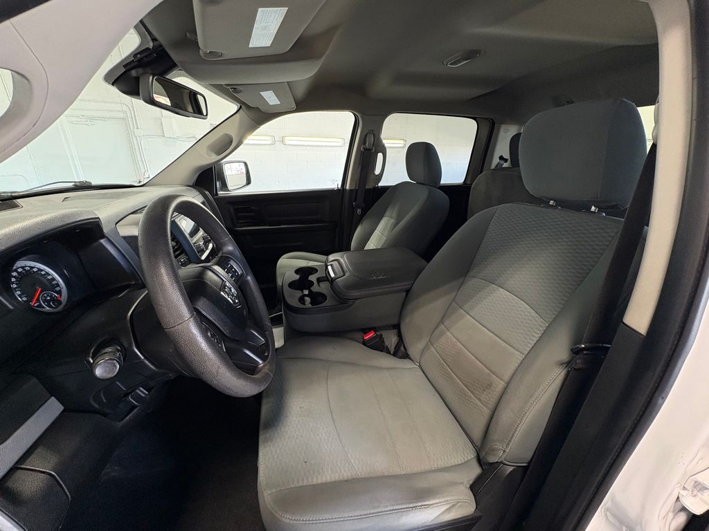 2019 RAM 1500 - Image 17