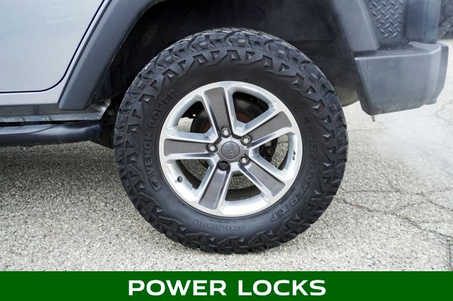 2017 JEEP WRANGLER - Image 6