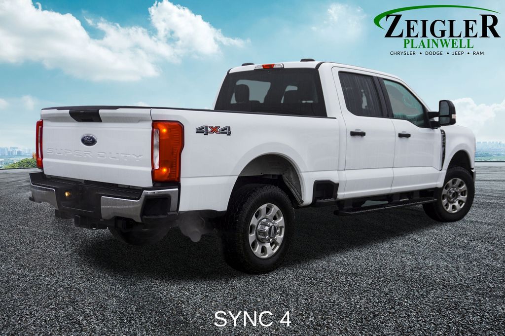 2023 FORD F-250 - Image 3