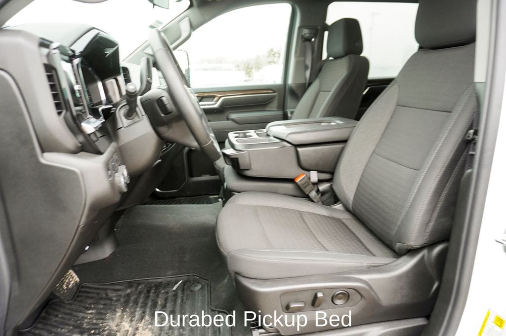 2025 CHEVROLET SILVERADO HD - Image 11