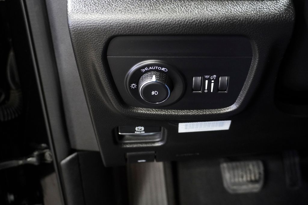 2024 JEEP GRAND CHEROKEE - Image 25