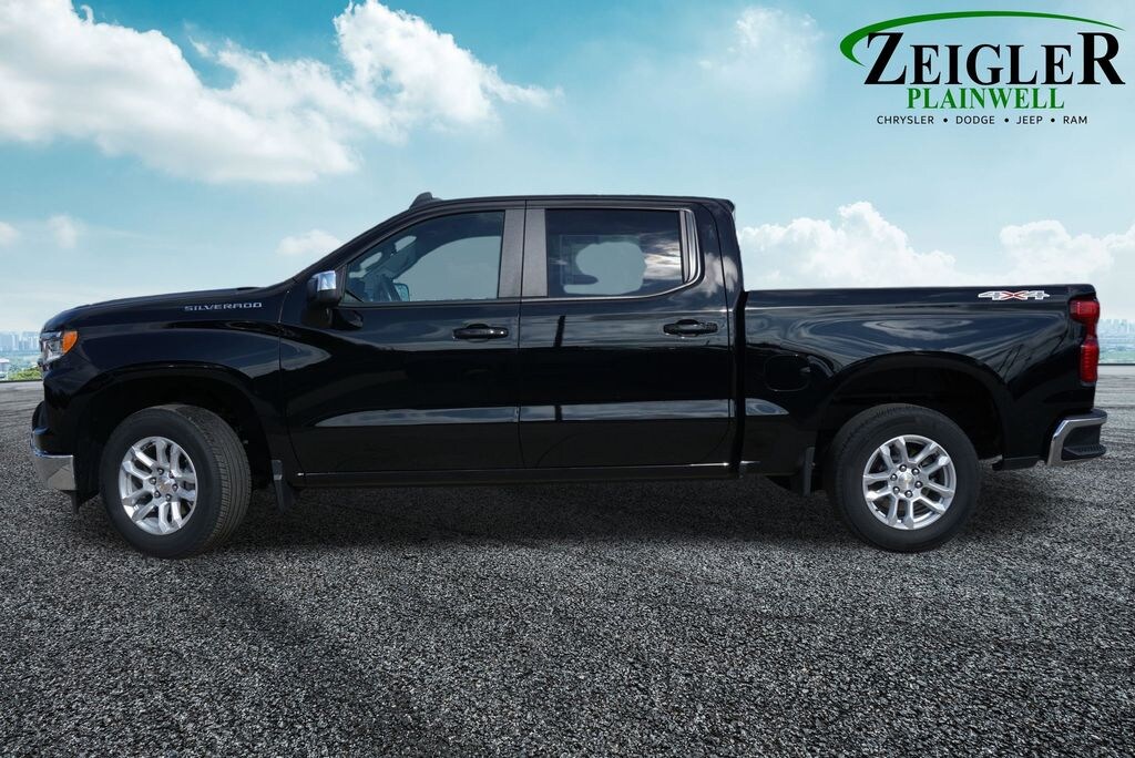 Used 2023 Chevrolet Silverado 1500 LT Truck Crew Cab