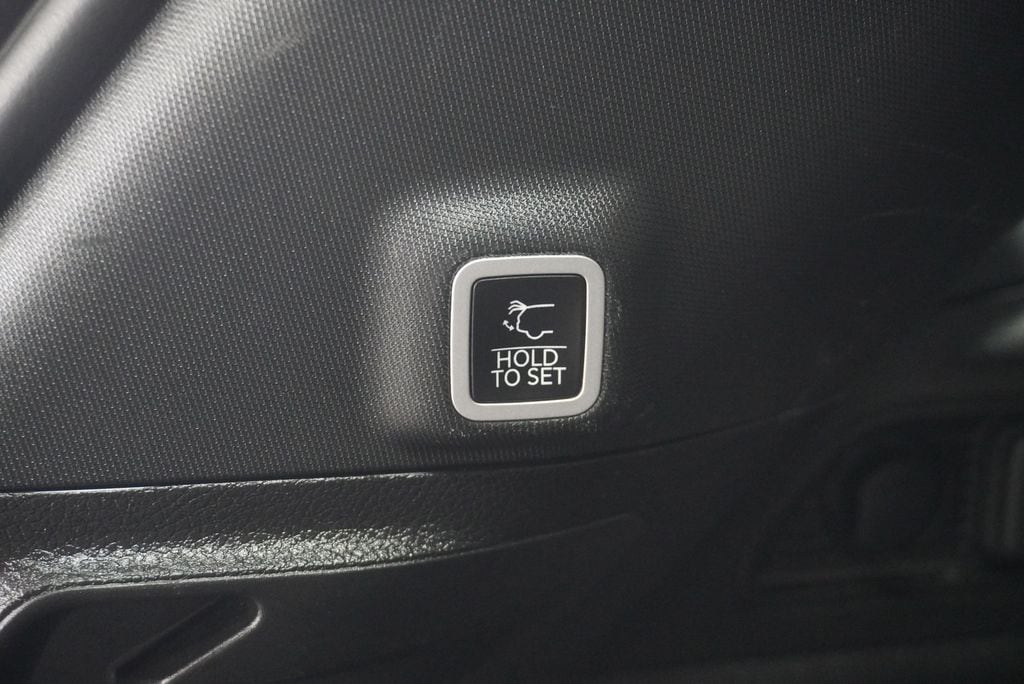 2024 JEEP GRAND CHEROKEE - Image 7