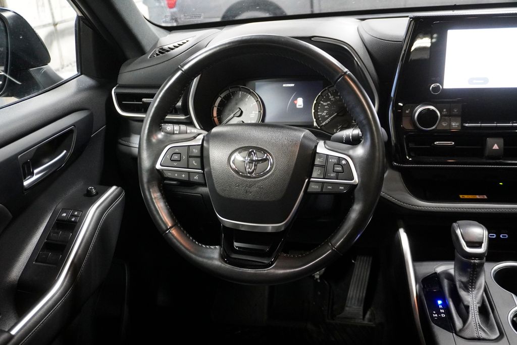 2023 TOYOTA HIGHLANDER - Image 13