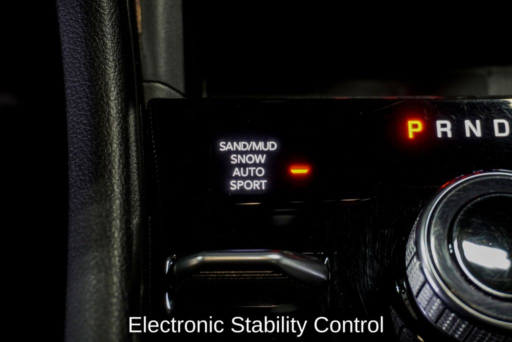 2024 JEEP GRAND CHEROKEE - Image 24