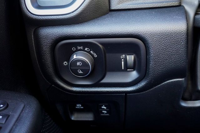 2022 RAM 1500 - Image 24