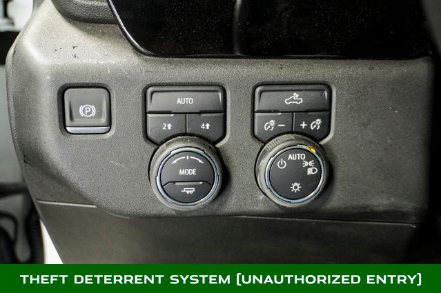 2025 CHEVROLET SILVERADO - Image 23