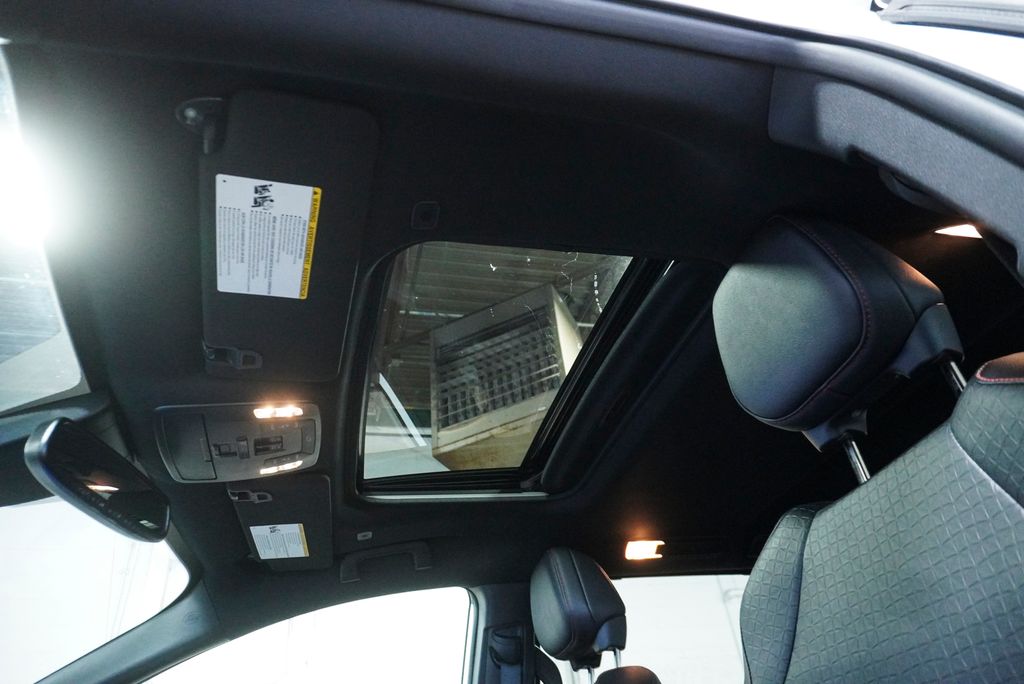 2025 TOYOTA SIENNA - Image 17