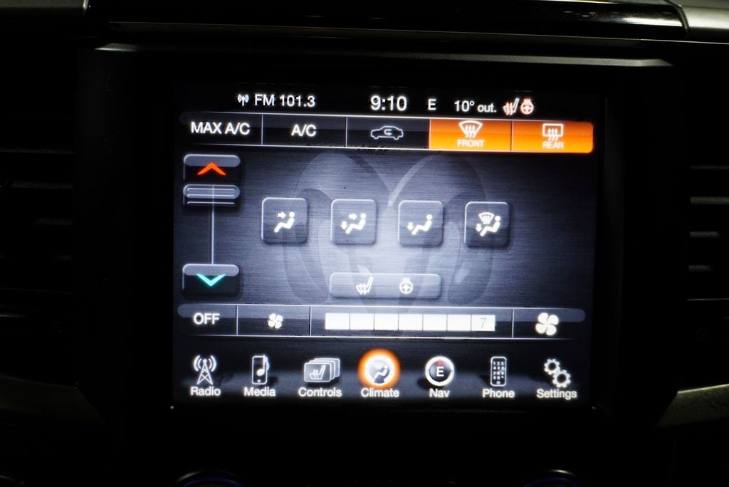 2014 RAM 1500 - Image 15