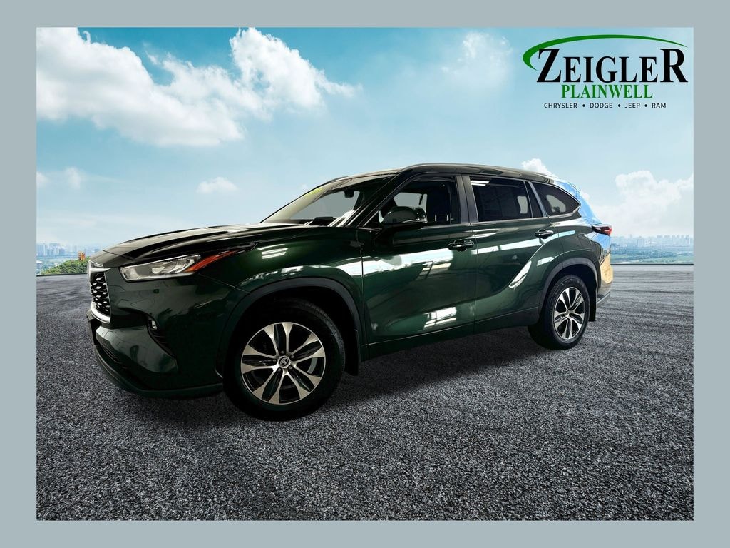 Used 2024 Toyota Highlander SUV