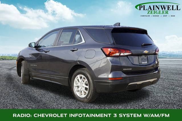 2023 Chevrolet Equinox LT photo 2
