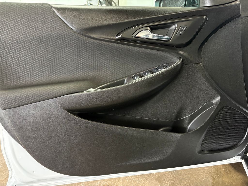 2023 CHEVROLET MALIBU - Image 14