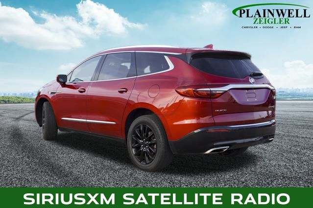 2018 Buick Enclave Essence photo 2