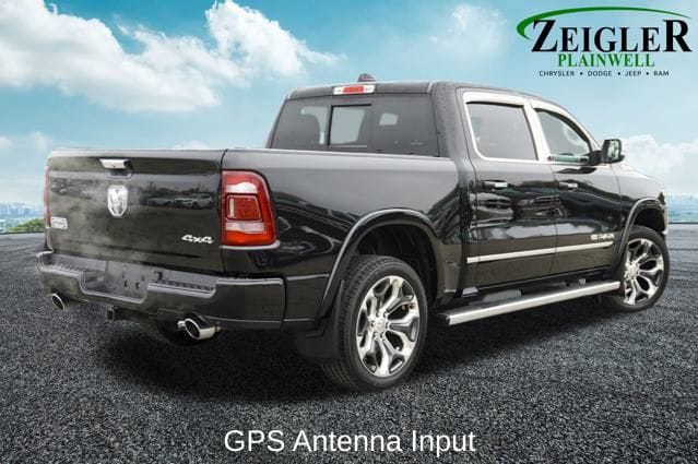 2022 RAM 1500 - Image 3