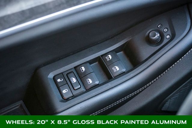 2023 JEEP GRAND CHEROKEE - Image 30