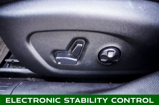 2016 CHRYSLER 200 - Image 15