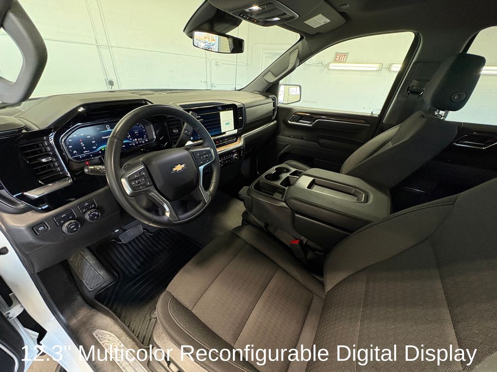 2025 CHEVROLET SILVERADO - Image 17