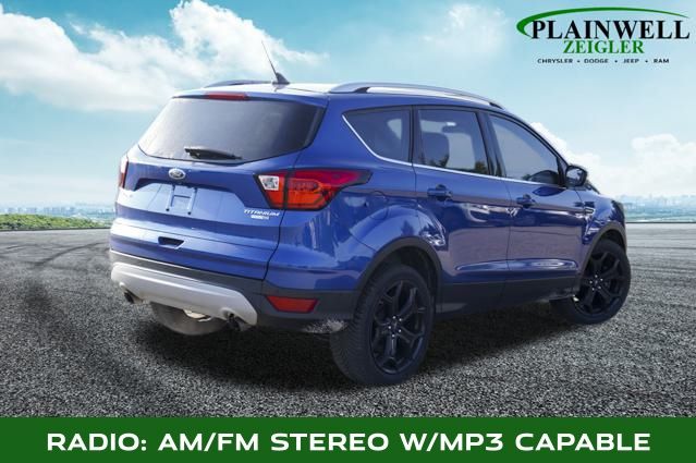 2019 Ford Escape Titanium photo 3