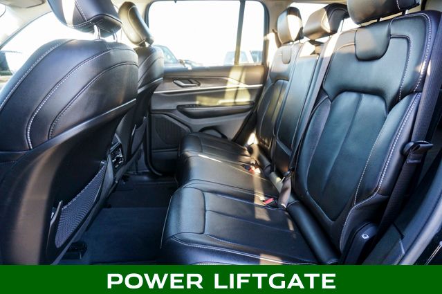 2023 JEEP GRAND CHEROKEE - Image 9