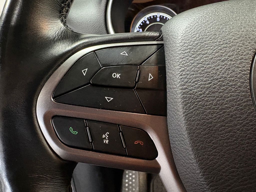 2019 JEEP CHEROKEE - Image 19