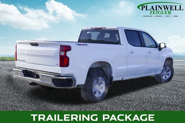 2025 Chevrolet Silverado 1500 LT photo 3