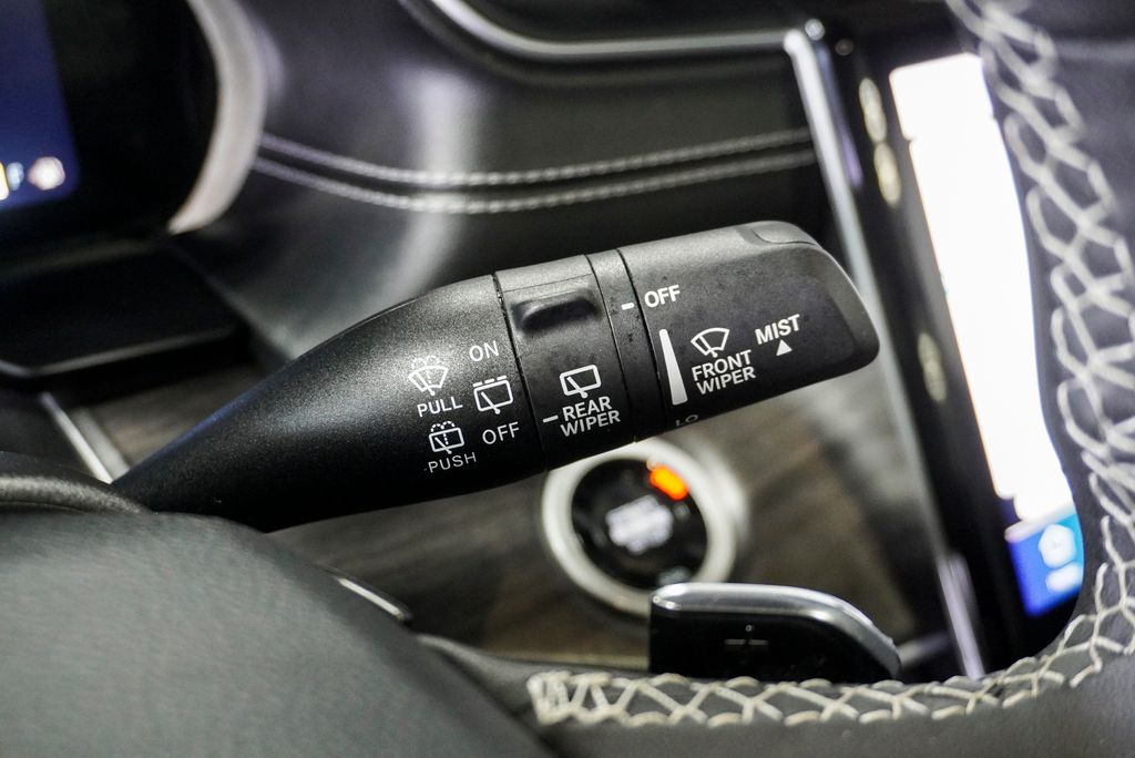 2024 JEEP GRAND CHEROKEE - Image 28