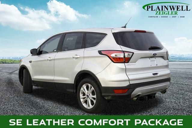 2017 Ford Escape SE photo 2