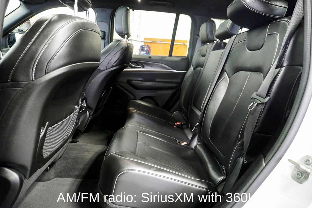 2024 JEEP GRAND CHEROKEE - Image 9