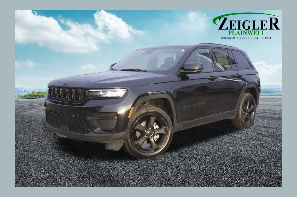 2023 JEEP GRAND CHEROKEE - Image 1