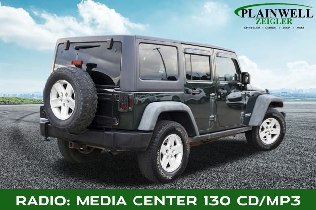 2011 Jeep Wrangler Unlimited Rubicon photo 3