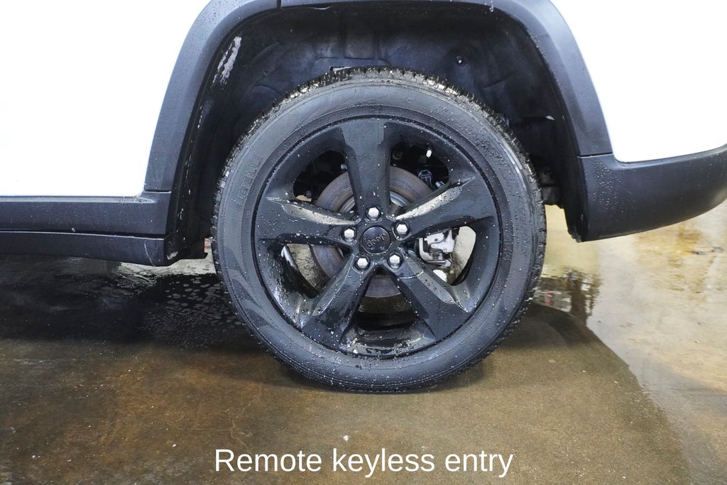 2023 JEEP GRAND CHEROKEE - Image 8