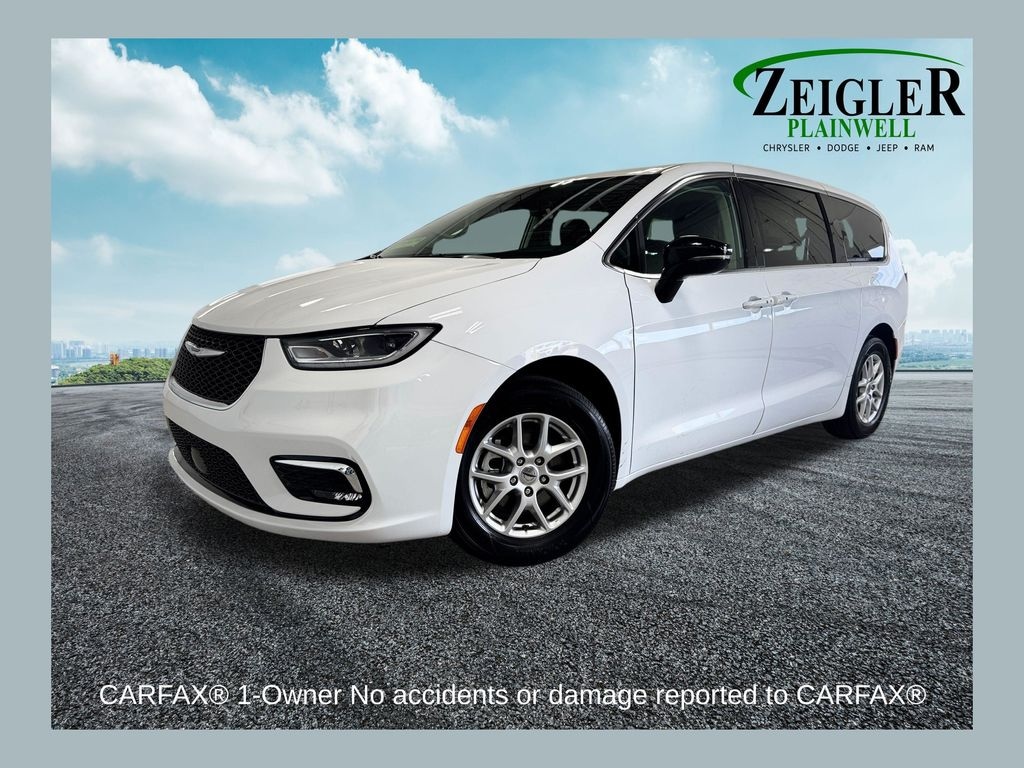 Used 2023 Chrysler Pacifica Touring L Van Passenger Van