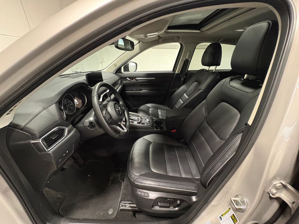 2025 MAZDA CX-5 - Image 18