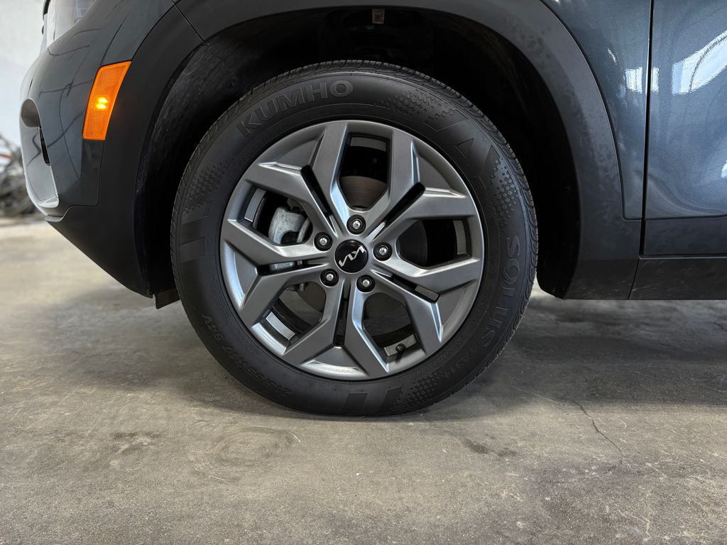 2024 KIA SELTOS - Image 33