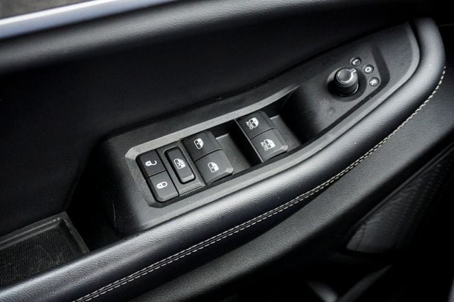 2023 JEEP GRAND CHEROKEE - Image 30