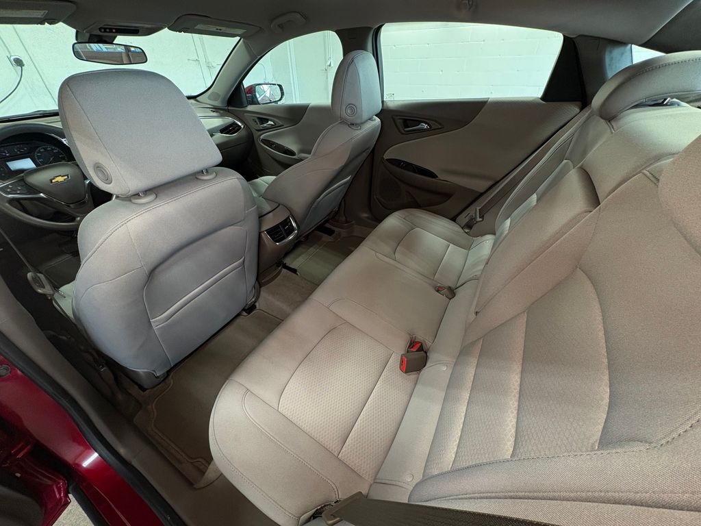 2019 CHEVROLET MALIBU - Image 26